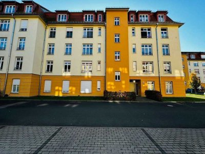 Besichtigung am 23.06.**Zweitbezug**Barrierefreie 2-Zi.-Wohnung mit EBK, Fußbodenheizung & Rollläden