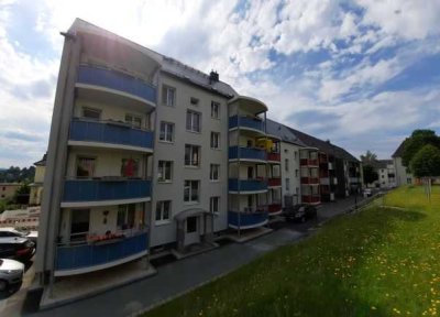 frisch sanierte und umgebaute 2-Raum Wohnung mit Balkon