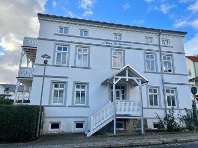 Schöne helle 2-Raum-Wohnung mit Balkon