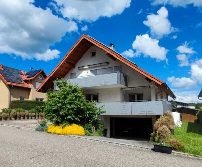 Geräumiges, 7-Zi-EFH mit Einliegerwohnung und gehobener Innenausstattung in Friolzheim