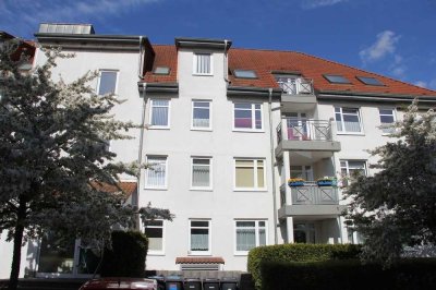 geräumiges 1 Zimmer Wohnung mit Stellplatz und Balkon