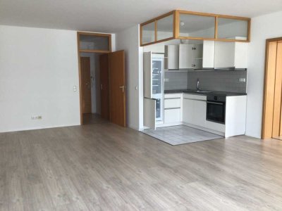 Hier wohne ich gern - 2-Raum mit Einbauküche und Balkon !!