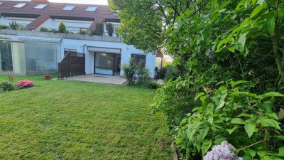 Exklusive, gepflegte 2,5-Raum-EG-Wohnung mit Terrasse und eigenem  Garten in Unna