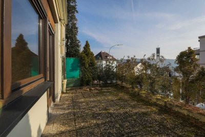 Gut geschnittene und helle 2-Zimmer-Wohnung mit großer Terrasse!
