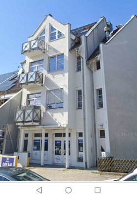 Individuelle Atelierwohnung mit großer Dachterrasse und EBK