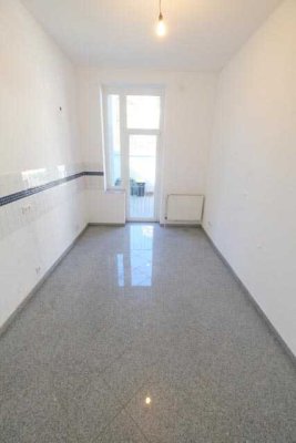 Stilvolle, modernisierte 2-Raum-Hochparterre-Wohnung in Hannover
