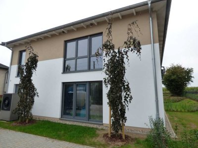 ERSTBEZUG / NEUBAU