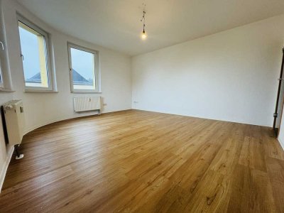 Lichtdurchflutete 2-Raum-Wohnung in zentraler Lage