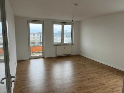 Moderne 3-Zimmer-Wohnung mit Balkon und EBK