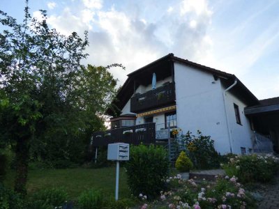 Stilvolle 5-Zimmer-Maisonette-Wohnung mit geh. Innenausstattung mit Balkon und EBK in Partenheim