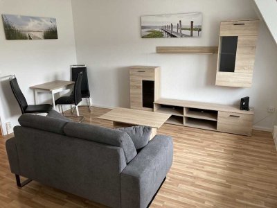 Vollmöbliertes Dachgeschoss-Apartment im Herzen von Gera für Azubis, Studenten und Pendler.