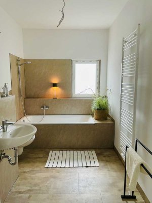 4-Zimmer-Wohnung mit Balkon (Südseite/Hof) - Erstbezug nach Sanierung