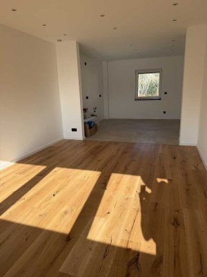 Luxuriöse 2-Zimmer Wohnung im 2. OG in Köln-Seeberg