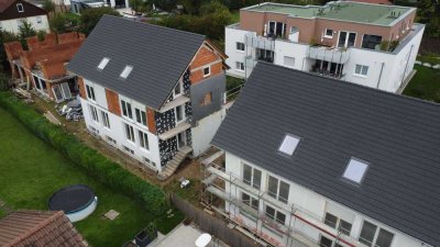 3 Mehrfamilienhäuser mit 12 Wohneinheiten & 13 Stellplätze - Fertigstellung 05.2026