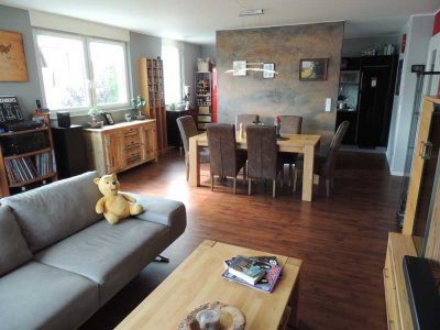 Helle gepflegte 3-Zimmer-Wohnung mit Balkon und Einbauküche in Bergstraße (Kreis)