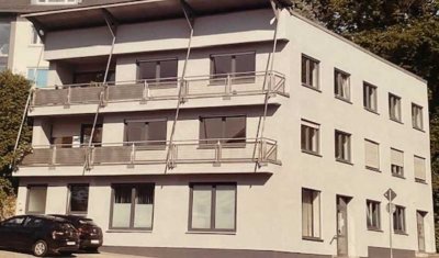 Exclusive 4-Zimmer - Terrassenwohnung in Cham-West