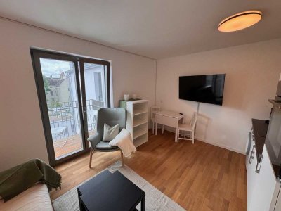 Weißensee: Berliner Allee: ZWEITBEZUG im NEUBAU - ab 15.08.26: 1-Zi-Whg, 23 m² - VHS 5. OG + BALKON