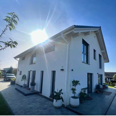 Exklusives Einfamilienhaus mit moderner Architektur