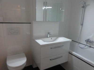 von privat, schöne Terrassenwohnung, kompl saniert 2018