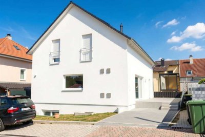 Zweifamilienhaus mit Einliegerwohnung – Flexibilität -Raum für Familie und Zukunft in Birkenfeld