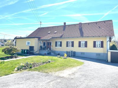 Charmante Liegenschaft mit großzügigem Hof und Garten