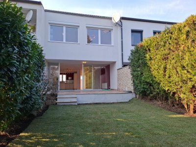 Bezugsfertiger Reihenhaustraum in absoluter Ruhelage auf Eigengrund (Provisionsfrei)