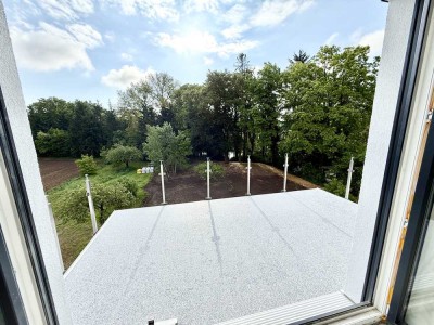 provisionsfreie (Penthouse) Eigentumswohnung im DG, XXL Balkon mit Blick in die Natur, extra Garten