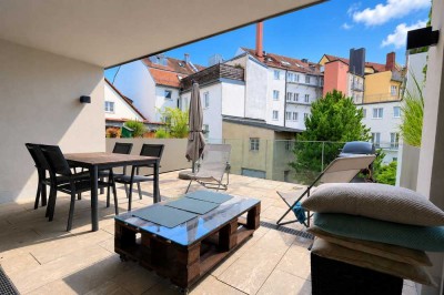 *Ingolstadt Altstadt: 3 Zi., ca. 113 m², Terrasse zum Innenhof & hochwertige Küche*