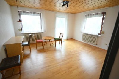 S-Rohr, 2- Zimmer, Küche, Bad, Balkon, Garten.