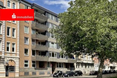 Große 3-Zi.-ETW mit Balkon, Aufzug & TG-Stellpl.