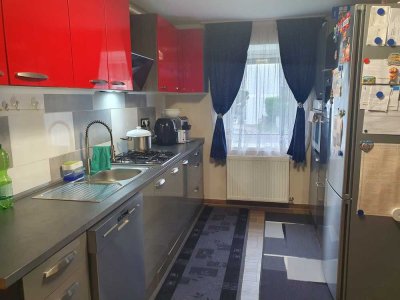 Neu renovierte 2-Zimmerwohnung im Zentrum von Altenmarkt a.d. Alz .