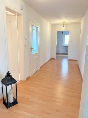 Exklusive Wohnung in bester, ruhiger Lage mit Dachterrasse und Gartenanteil
