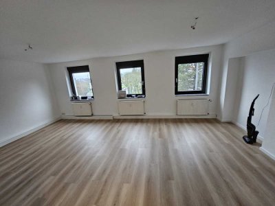 Erstbezug: Renovierte 2-Zimmer Wohnung in Solingen Höhscheid
