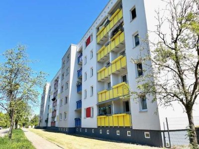 Ihr neues Zuhause 3-Raum Wohnung mit Balkon und Badewanne ab 15. August 2026.