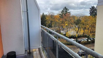 WOW moderne, sehr helle und freundliche 2 Zi. Whg. Neubau mit Balkon und EBK