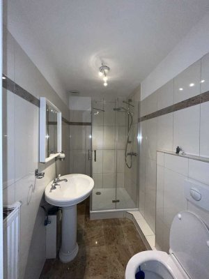 Große Dachgeschoss- Wohnung für das Familienglück!