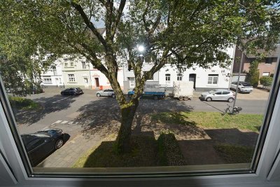 Helle 2- Zimmer-Wohnung mit Balkon – im schönen KR-Bockum