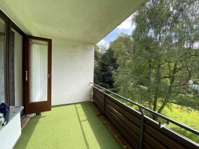 Modernisierte 3-Zimmer-Wohnung mit 
Balkon und Garage zu verkaufen