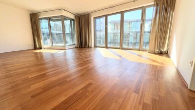 Stylische, moderne Stadtwohnung nahe Isemarkt und Isebek-Kanal mit Ankleide!