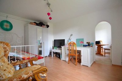 Helle Souterrain-Wohnung am Safranberg!