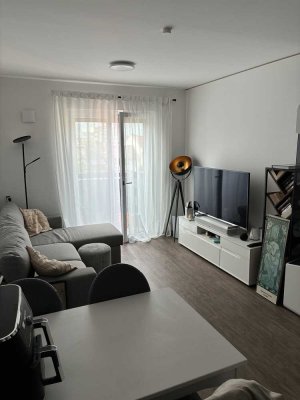 Sehr zentrale 2-Zimmer-Wohnung mit Balkon in Offenbach