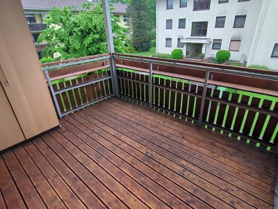 Moderne 3-Zimmer Wohnung mit Balkon und Parkplatz