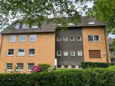 Gepflegte, helle 3,5-Raum-Dachgeschoss-Wohnung in Gelsenkirchen-Feldmark