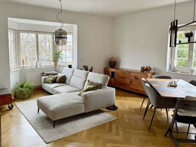 Elegante 4-Zimmer-Wohnung mit historischem Charme