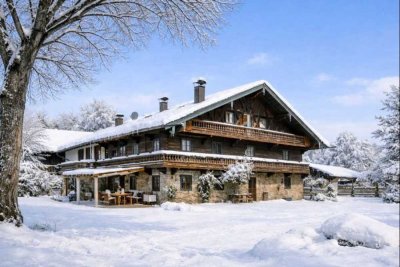 SANIERTES BAUERNHAUS VON 1618 – ALTES HERZ UND NEUESTE TECHNIK!