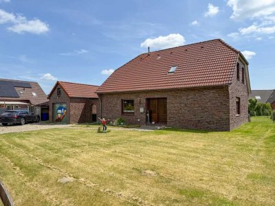 Geräumiges Einfamilienhaus - kurzfristig verfügbar und nur 15 Minuten zur Küste