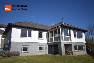 Großzügiger Bungalow - Grandiose Aussicht! Flexibles Wohnen für Familien mit 2 erwachsenen Kindern