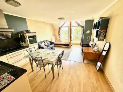 Helle 2 ZKB-DG-Wohnung in Ladenburg mit Blick auf den Neckar.
