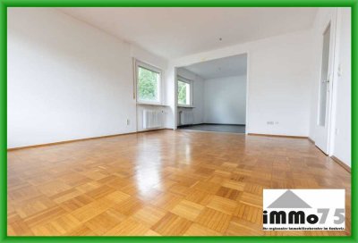 toll geschnittene 4 Zimmer Wohnung mit Balkon und Terrasse