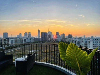 1 Jahr möblierte Untermiete: Exklusive Penthousewohnung mit Skyline View  & Toplage am Europagarten
